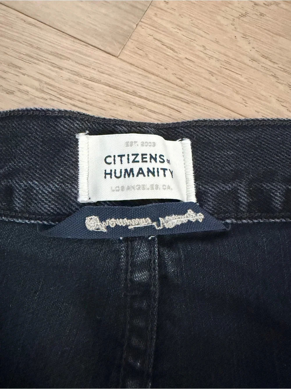 Citizens Of Humanity Marlow Shorts 26 Black Vintage